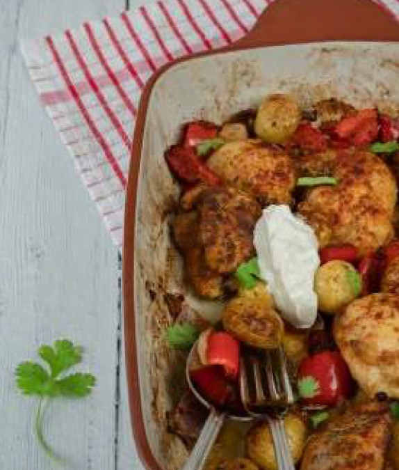 RED PEPPER AND CHICKEN TRAY BAKE