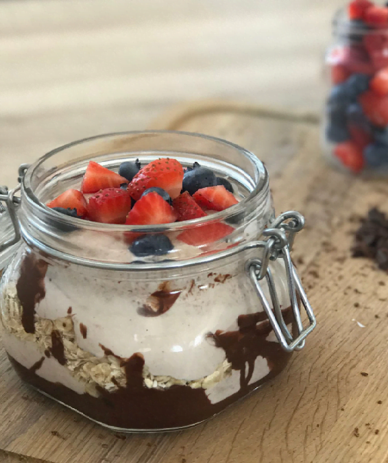 DARK CHOCOLATE OVERNIGHT OATS