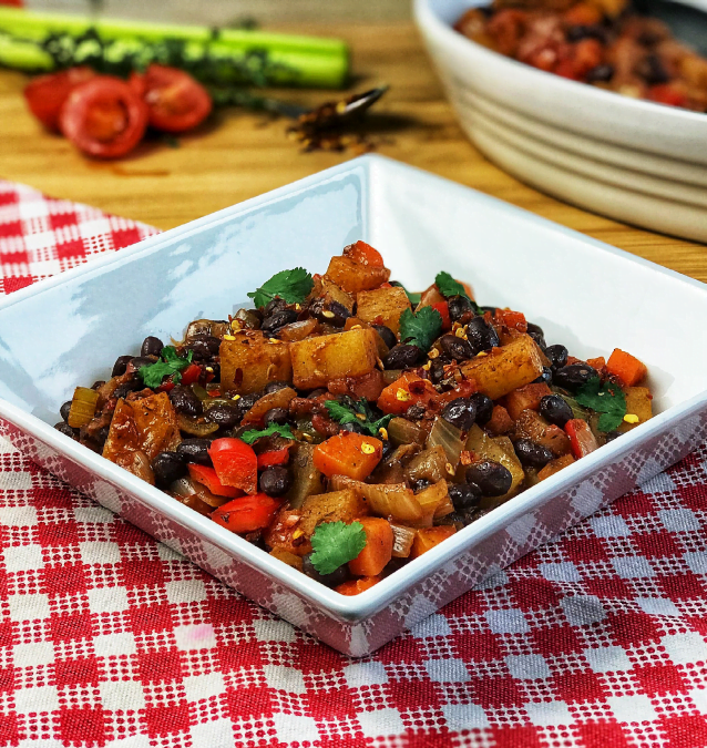 BLACK BEAN CURRY WITH JERK POTATO