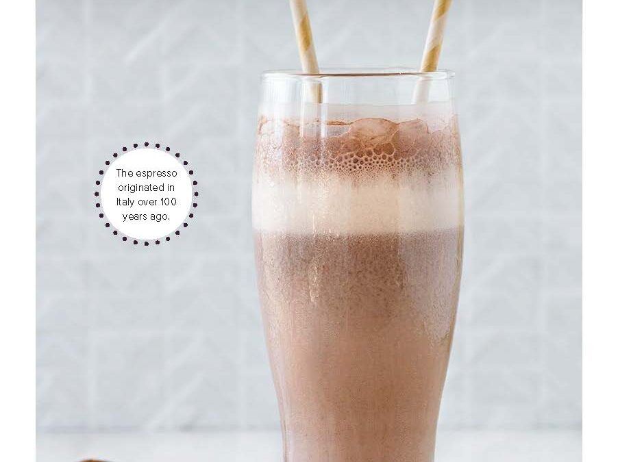 CHOCOLATE ALMOND LATTE SMOOTHIE