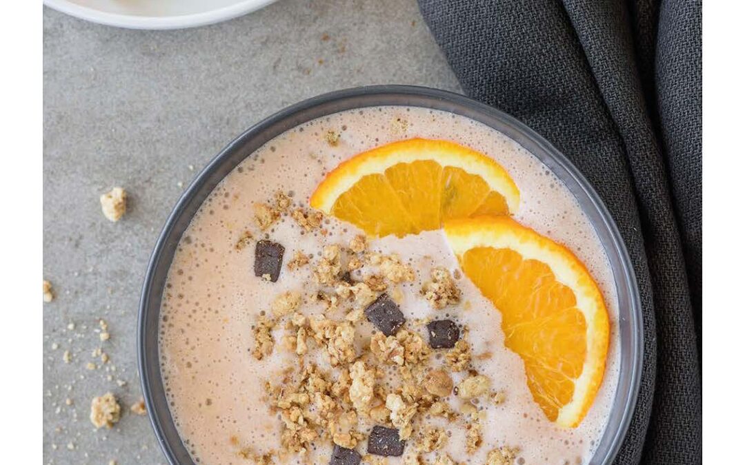 CHOC ORANGE SMOOTHIE BOWL